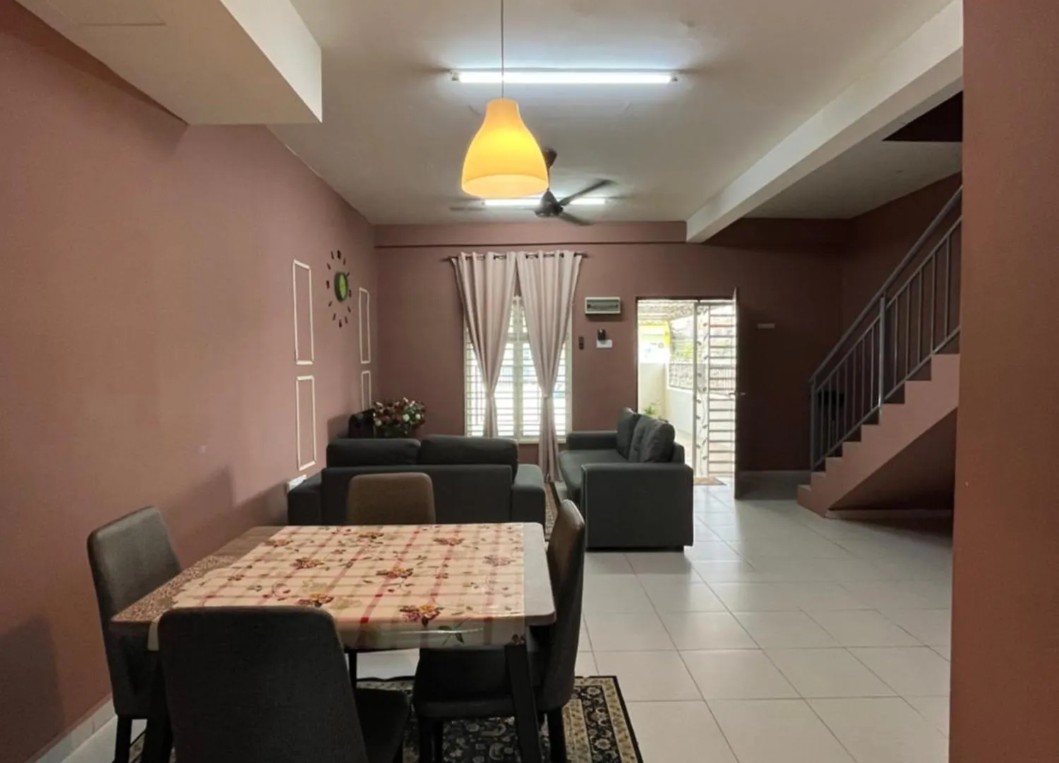 Homestay Ummie, Durian Tunggal Kampong Ayer Resam Malaysia